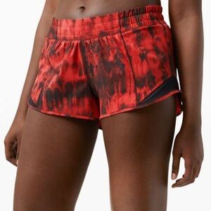 Lululemon Hotty Hot Short II 2.5" *Game Day Size 4